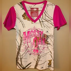 Ladies Mossy Oak Camo Tee.